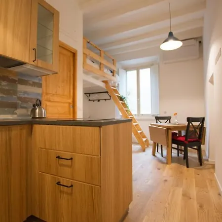 Casa Aristofane *